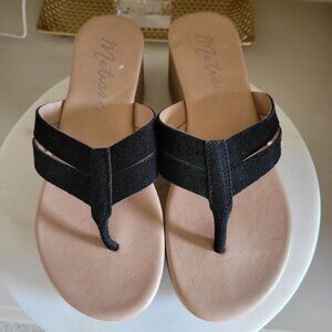 Matisse Women's Black Suede Platform Wedge Flip Flops Sandals Size 8M